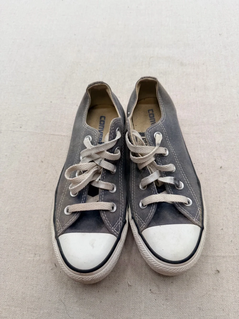 Converse  Low Top Sneakers in Gray and White